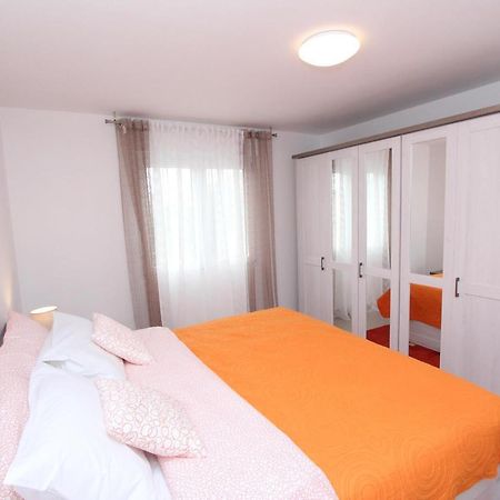 Apartment Sorriso 2 Rovigno Esterno foto